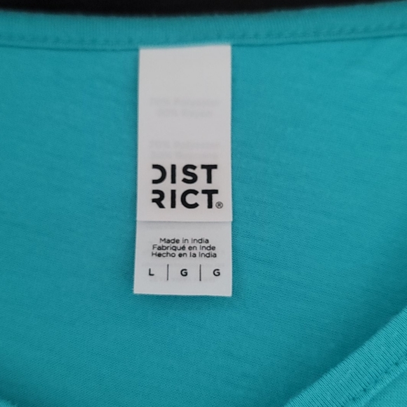 Teal Flowy Vneck Tee with Opening in back - Picture 4 of 4